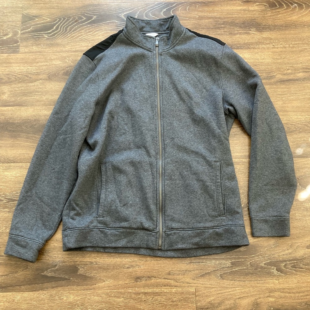 Calvin Klein Men’s Gray LS Zip Up Sweatshirt Size X-Large Gray Black Shoulder